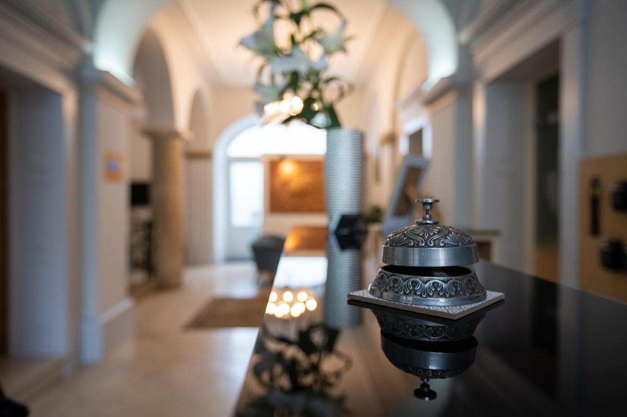 Atrium Rooms & Cafe Sopron Ngoại thất bức ảnh