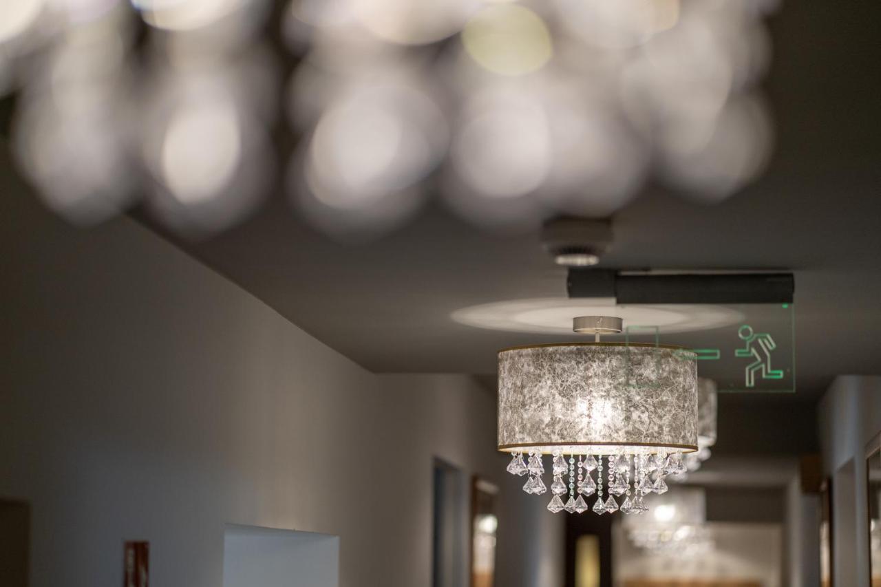Atrium Rooms & Cafe Sopron Ngoại thất bức ảnh