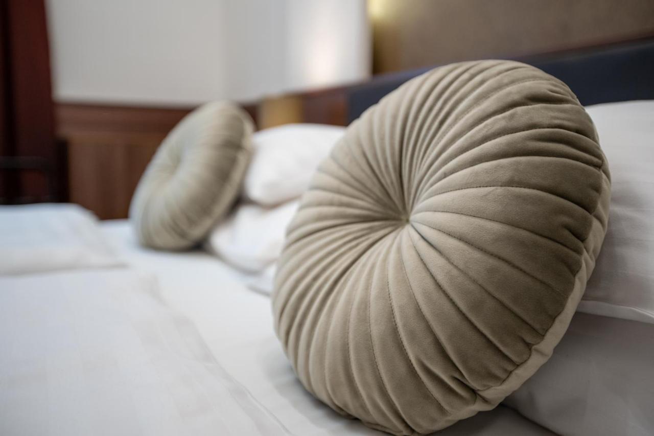 Atrium Rooms & Cafe Sopron Ngoại thất bức ảnh
