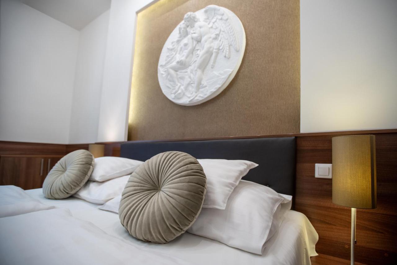Atrium Rooms & Cafe Sopron Ngoại thất bức ảnh